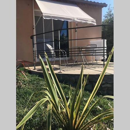 Logement Attenant A Une Villa T2 Avec Terrasse . Besse-sur-Issole Kültér fotó
