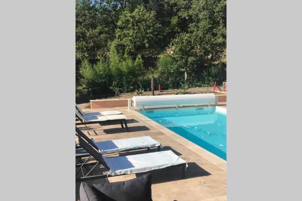 Logement Attenant A Une Villa T2 Avec Terrasse . Besse-sur-Issole Kültér fotó