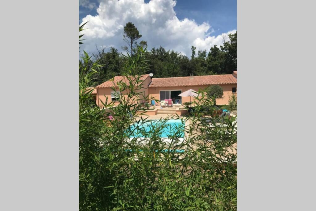 Logement Attenant A Une Villa T2 Avec Terrasse . Besse-sur-Issole Kültér fotó